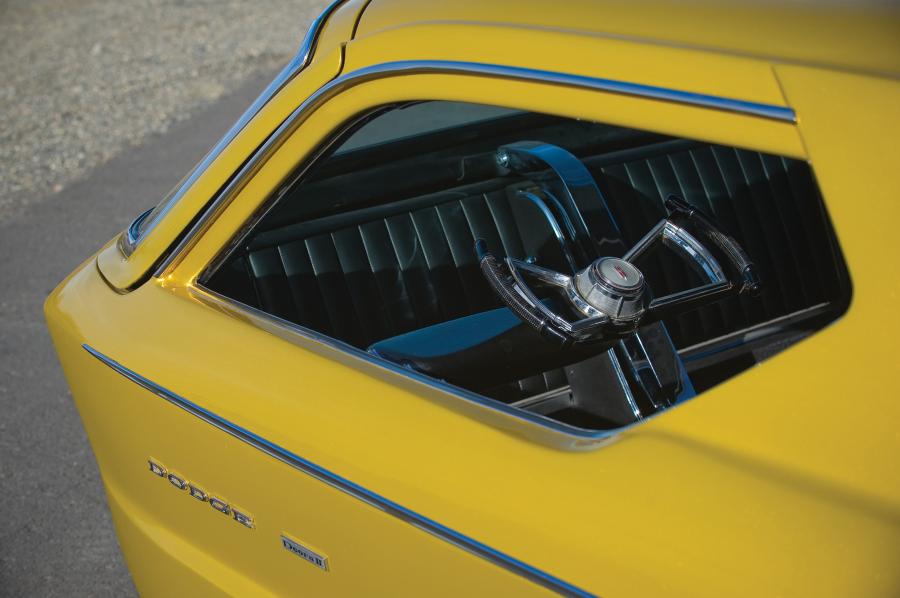  Dodge Deora Concept Car 1965 года  (фото 4 из 18)